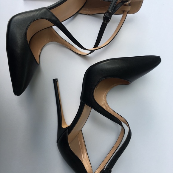 Black Stiletto Heel Criss Cross Strap Pumps - Picture 7 of 8